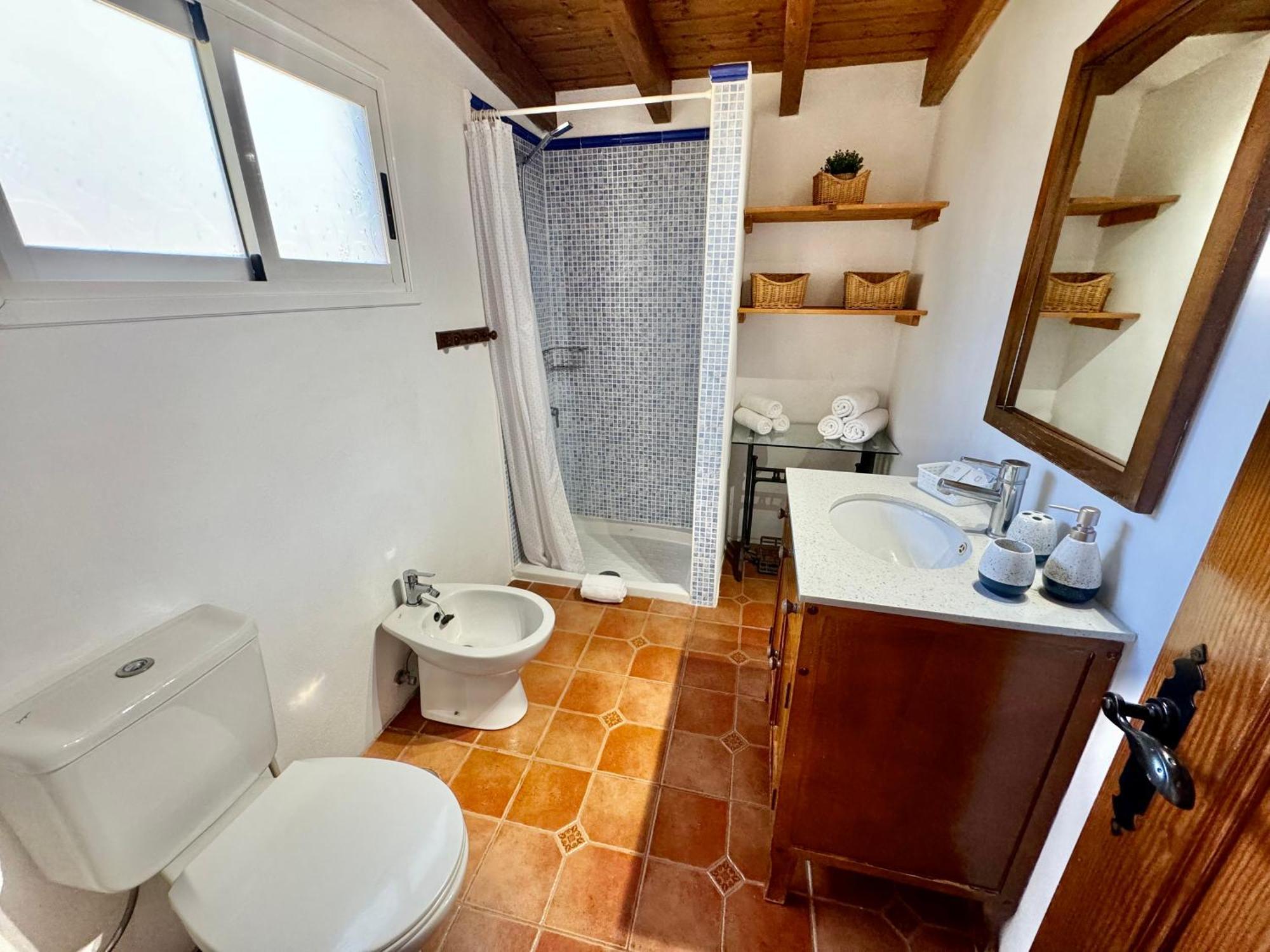 El Almendro Apartment *